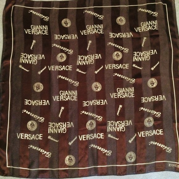 Vintage Gianni VERSACE Large Scarf, FREE SHIPPING - Picture 5 of 5
